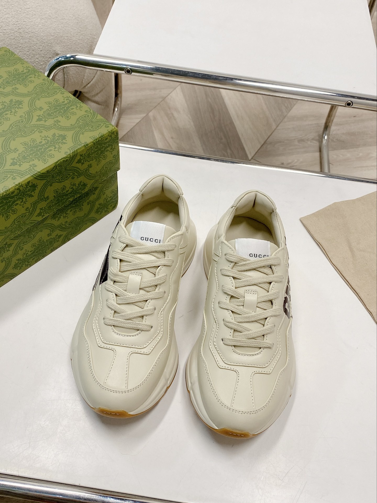 Women's high heels